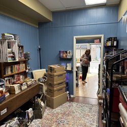 The Bookstore In the Window - Tons of inventory