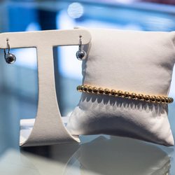 James O Poag Jewellers - Photo