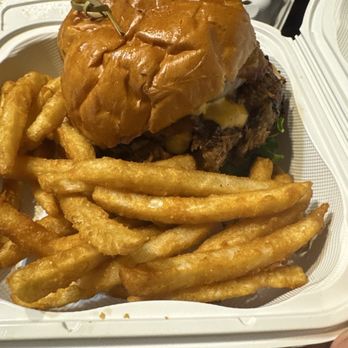 Buhnz - Buhnz Burger - Burgers Near Me - Wood Village, Oregon Buhnz - Buhnz Burger - Burgers Near Me - Wood Village, Oregon