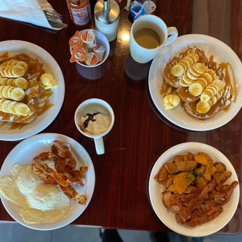 Shelly's Cafe - Breakfast & Brunch Near Me - Tampa, Florida Shelly's Cafe - Breakfast & Brunch Near Me - Tampa, Florida