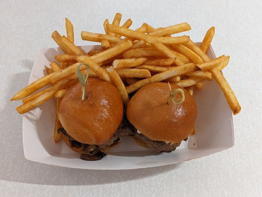 Cluny Grille by null