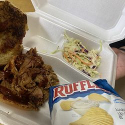 Tri Cities Roadhouse Food Truck - Pulled pork plate