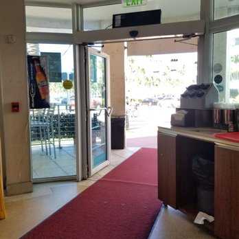 Pizza Days - Inside - Pizza Near Me - Miami Beach, Florida