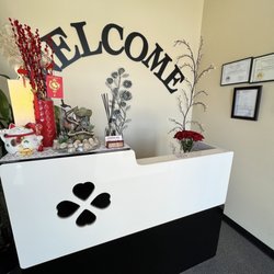 Laguna Spa - The front desk/lobby area