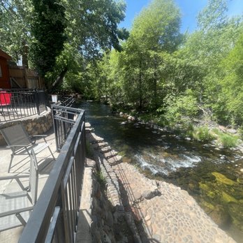 Oak Creek Mobilodge - Oak Creek swimming, fishing and awesome patio anyone can use. - RV Parks Near Me - Sedona, Arizona Oak Creek Mobilodge - Oak Creek swimming, fishing and awesome patio anyone can use. - RV Parks Near Me - Sedona, Arizona