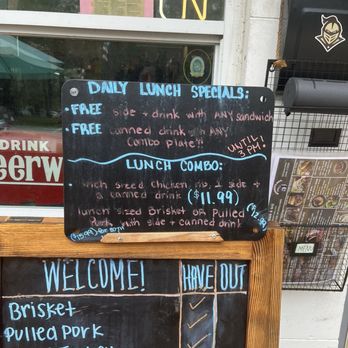 Briskets BBQ Shack & Grill - Barbeque Near Me - Oviedo, Florida