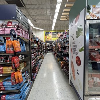 Petco - Pet Stores Near Me - Chicago, Illinois
