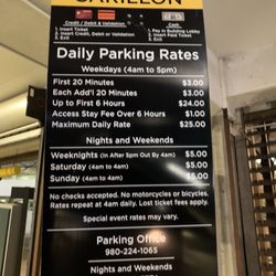 Carillon garage