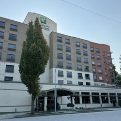 Holiday Inn Express Vancouver Airport - Richmond - Outside view