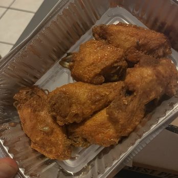 Best Pizza & Brew Oceanside - Dry wings - Pizza Near Me - Oceanside, California