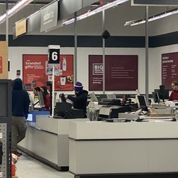Staples - NUL STAFF! incompetent