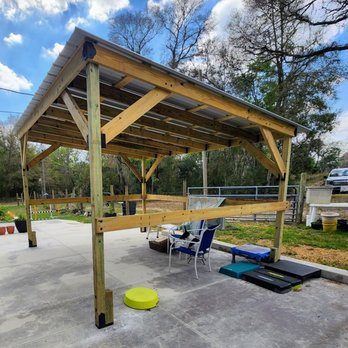 123 Renovations & Dumpster Rentals - a covered picnic area - Dumpster Rental Near Me - Spring Hill, Florida 123 Renovations & Dumpster Rentals - a covered picnic area - Dumpster Rental Near Me - Spring Hill, Florida
