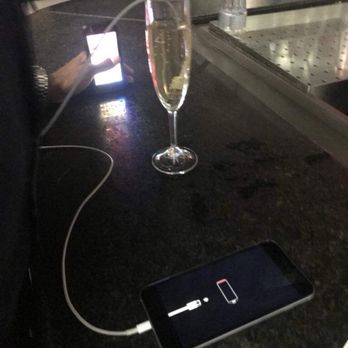 Grounded Kitchen, Coffee & Bar - Late night - Bars Near Me - Ottawa, Ontario