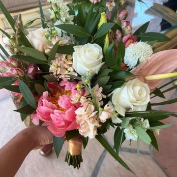 Jenny B Floral Design - Florists Near Me - Fullerton, California