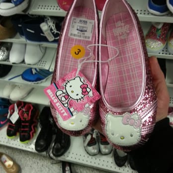 Ross Dress for Less - Hello Kitty is everywhere - Department Stores Near Me - Stockton, California Ross Dress for Less - Hello Kitty is everywhere - Department Stores Near Me - Stockton, California