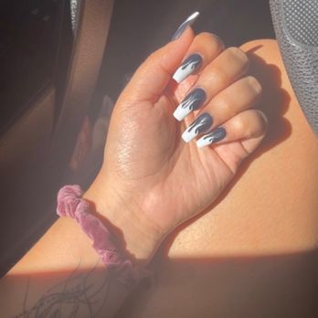77 Nail Bar - Waxing Near Me - Forth Worth, Texas