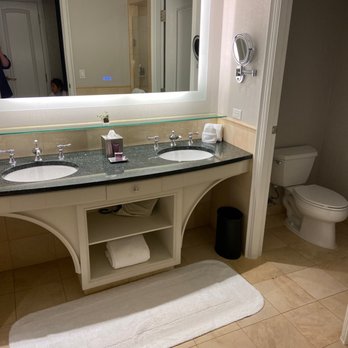The Ritz-Carlton, Dallas - Hotels Near Me - Dallas, Texas The Ritz-Carlton, Dallas - Hotels Near Me - Dallas, Texas