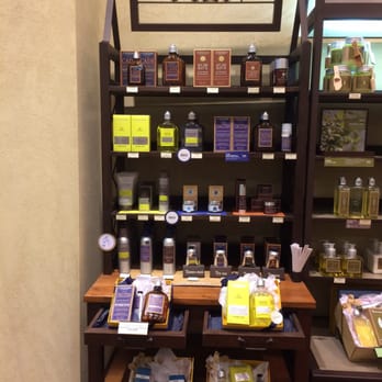 L'Occitane - Para los hombres. - Perfume Near Me - Zaragoza, Z