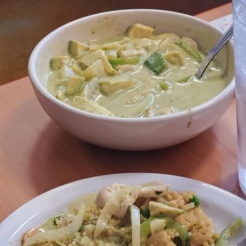 Golden Thai - Avacody curry with fried rice - Thai Near Me - Orem, Utah