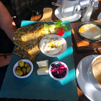 Cumberland Farms - Lebanese Breakfast - Gas Stations Near Me - WEST SPRINGFIELD, Massachusetts