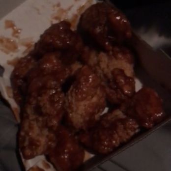 Buffalo Wild Wings - Chicken Wings Near Me - North Babylon, New York