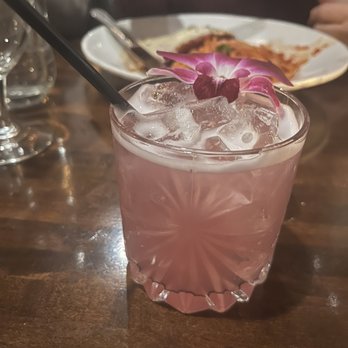 Villa Lulu - Peach cocktail - Italian Near Me - New Haven, Connecticut Villa Lulu - Peach cocktail - Italian Near Me - New Haven, Connecticut