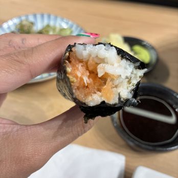 Handroll By Zeppin - Salmon hand roll - Sushi Bars Near Me - Eastvale, California Handroll By Zeppin - Salmon hand roll - Sushi Bars Near Me - Eastvale, California