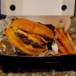 Coco Burger & Chicken - Classic Coco Burger