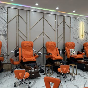 Model Nails & Spa - One of two pedicure sides - Nail Salons Near Me - Centereach, New York