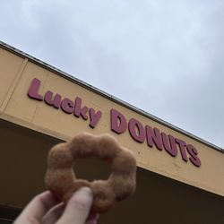 Lucky Donuts - Mochi nut donut