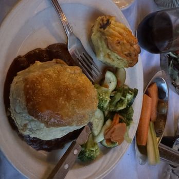 White Oaks - Beef Wellington - New American Near Me - Westlake, Ohio