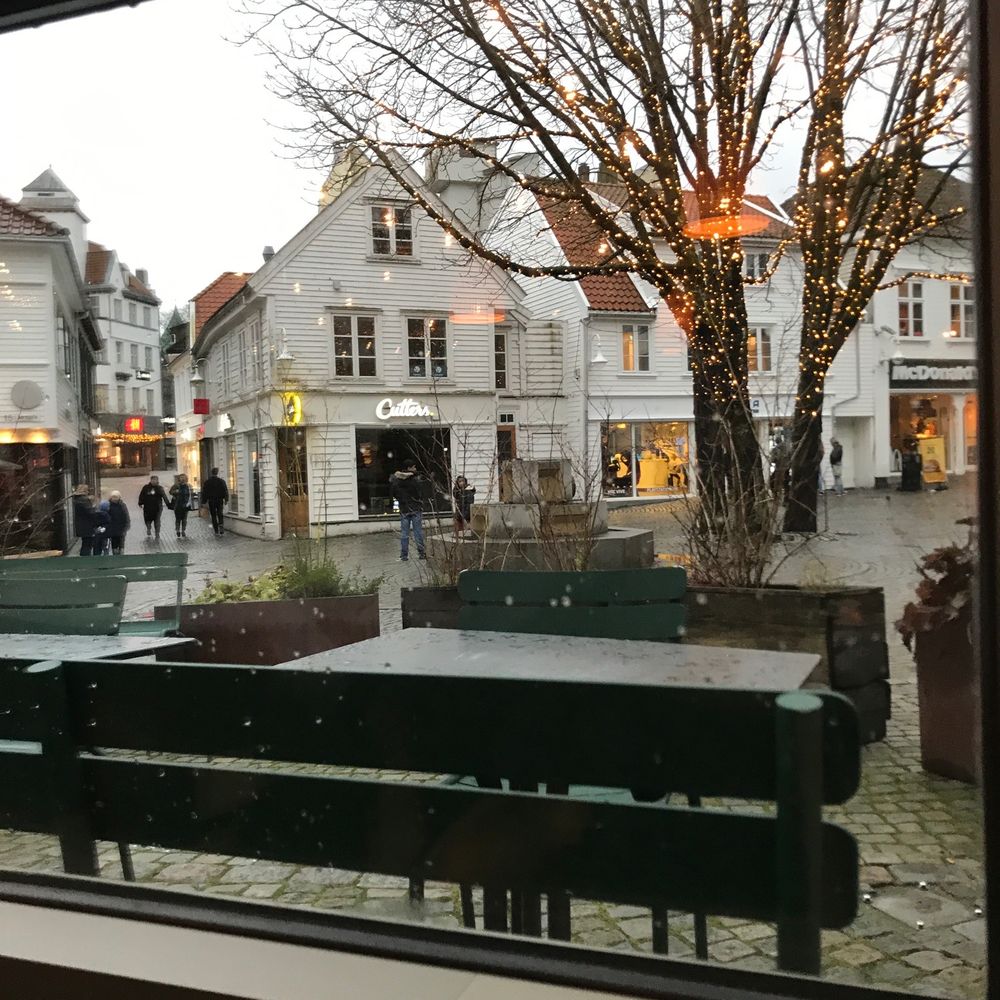 Renaa Xpress Sølvberget - Nice views for people watching. - Cafes Near Me - Stavanger, 11