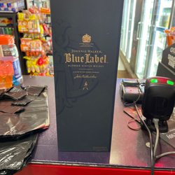 Kankakee Plaza Liquors - Blue label