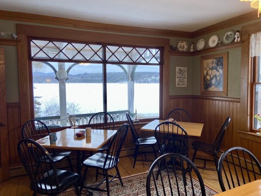 The Lake House at Ferry Point Inn by null