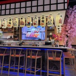 Yido Ramen and Sushi - Cute bar area