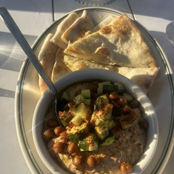 Lincoln Yard - Garlic hummus - Comfort Food Near Me - Birmingham, Michigan Lincoln Yard - Garlic hummus - Comfort Food Near Me - Birmingham, Michigan