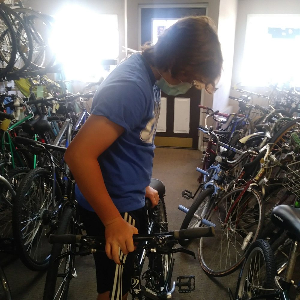 avenue bicycle station