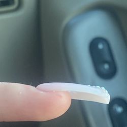 La Luna Nails & Spa - a cut on my finger