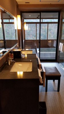 ROKU KYOTO, LXR Hotels & Resorts by null