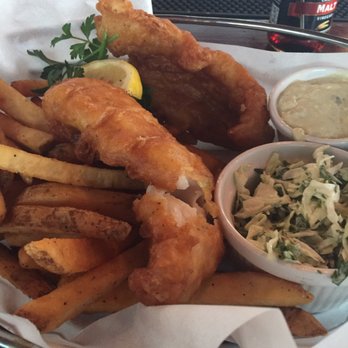 Summit Grill - Haddock dinner - Bars Near Me - Kansas City, Missouri
