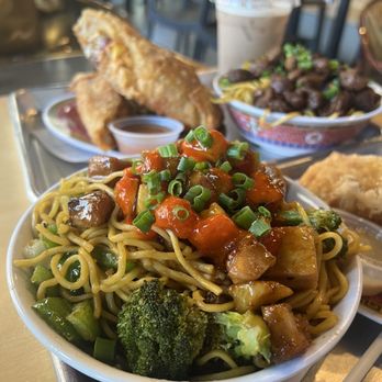 Pow Pow - Asian Fusion Near Me - Washington, DC, District of Columbia