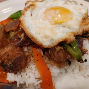 Plearn Park Eatery - Seafood Near Me - Woburn, Massachusetts