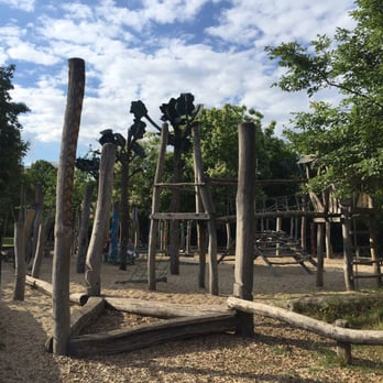 pipi langstrumpf spielplatz - Playgrounds Near Me - Berlin, BE