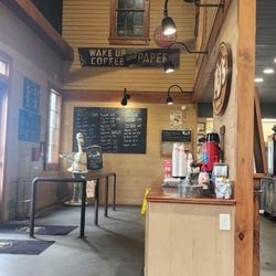 PJ's Grill - Inside