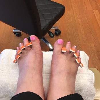Royal Nail Spa - Nail Salons Near Me - Kent, Washington