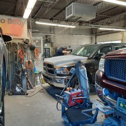 Lewis Street Auto Body