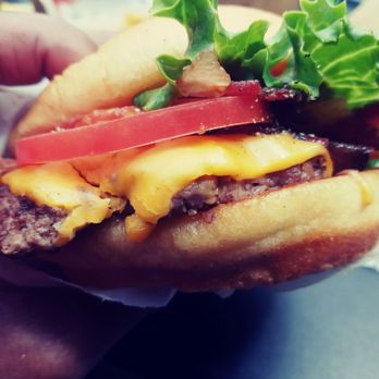 Shake Shack Cedar Hills - Shack stack with bacon. Beautiful lettuce, crisp tomato, grilled onions had no flavor. Burger patty had no flavor. - Burgers Near Me - Beaverton, Oregon