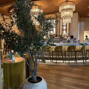 MIKA - Italian Near Me - Coral Gables, Florida