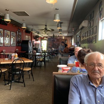 Beale St. Smokehouse BBQ - Inside view of restaurant - Barbeque Near Me - Fenton, Michigan