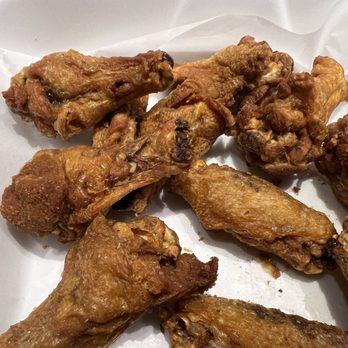 Wendell's - Dry chicken wings - Chicken Wings Near Me - Norton, Massachusetts Wendell's - Dry chicken wings - Chicken Wings Near Me - Norton, Massachusetts